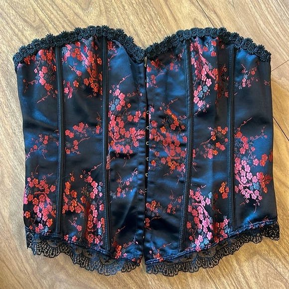 Vintage Y2K Corset Top Black & Red Satin Brocade Lace Trim Boning Hook & Eye 1X - Picture 8 of 14